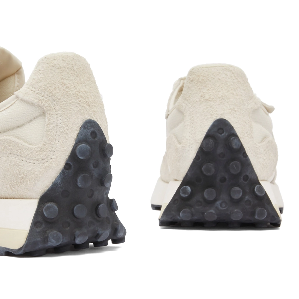 New Balance U327WTH Linen